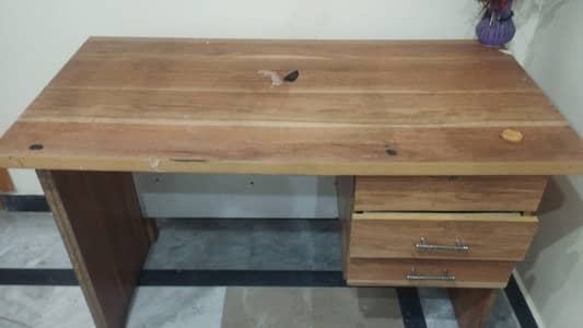Computer/Study table in good condition for sale