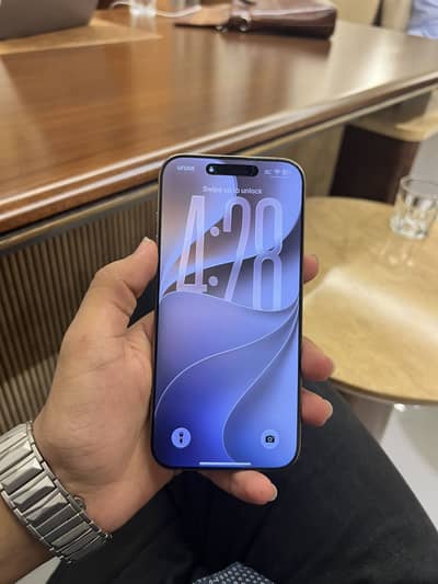 Apple iPhone 16 Pro Max