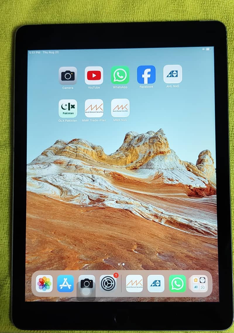 ipad air 2 tablet 0