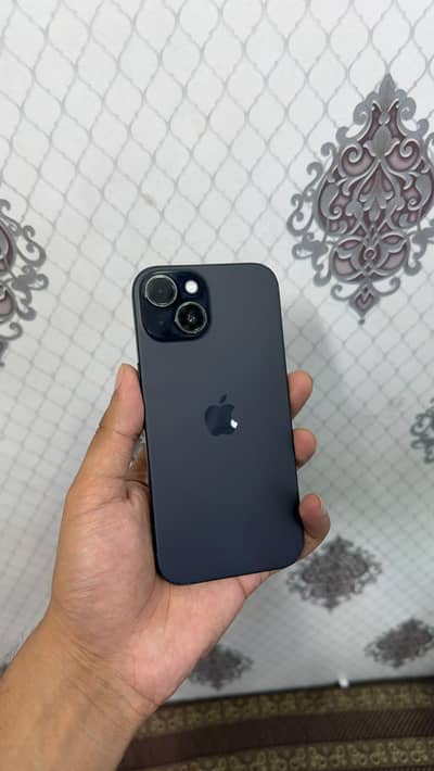 Apple iPhone 15