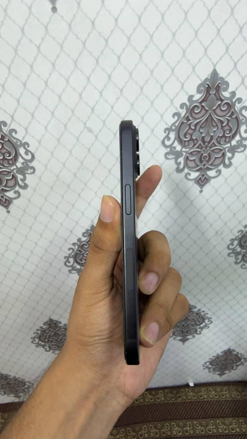 Apple iPhone 15 1