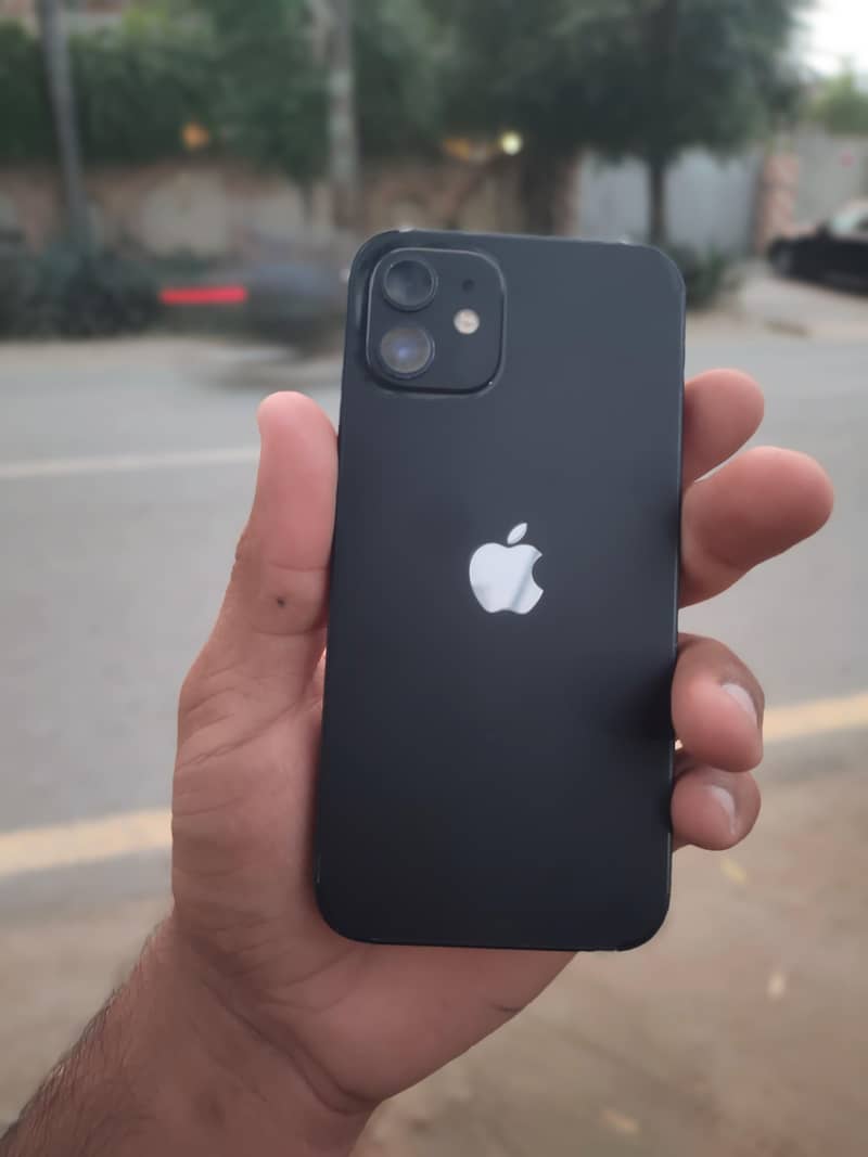 Apple iPhone 12 0