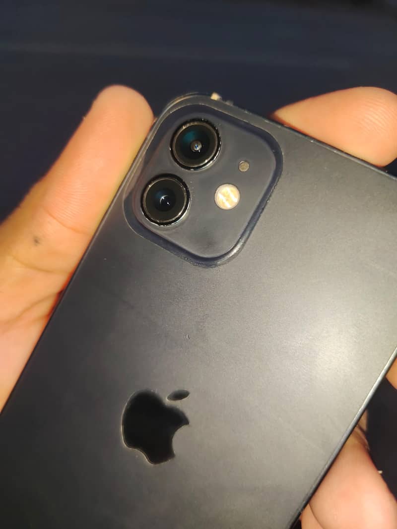 Apple iPhone 12 5