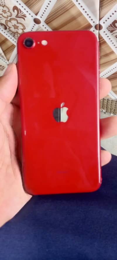 Apple iPhone SE