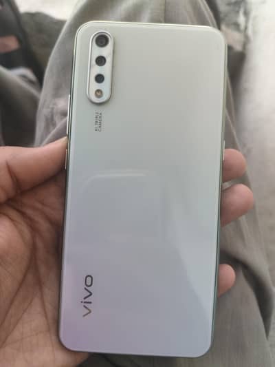 Vivo Y7s