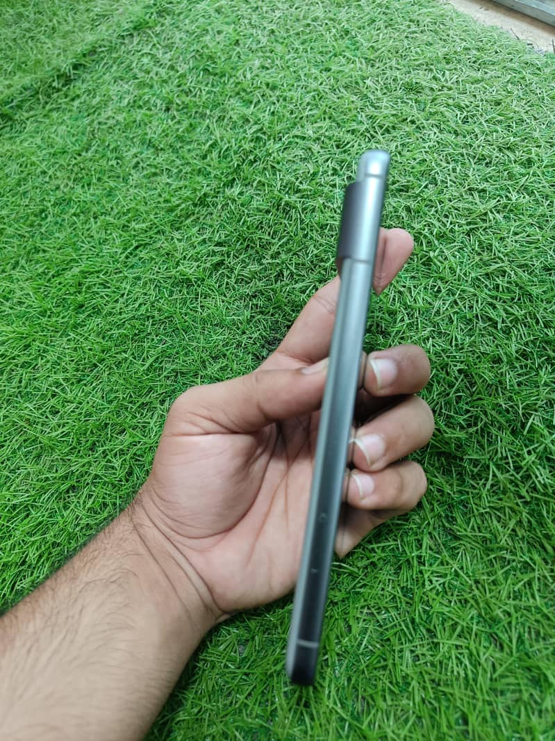 Google Pixel 8 3