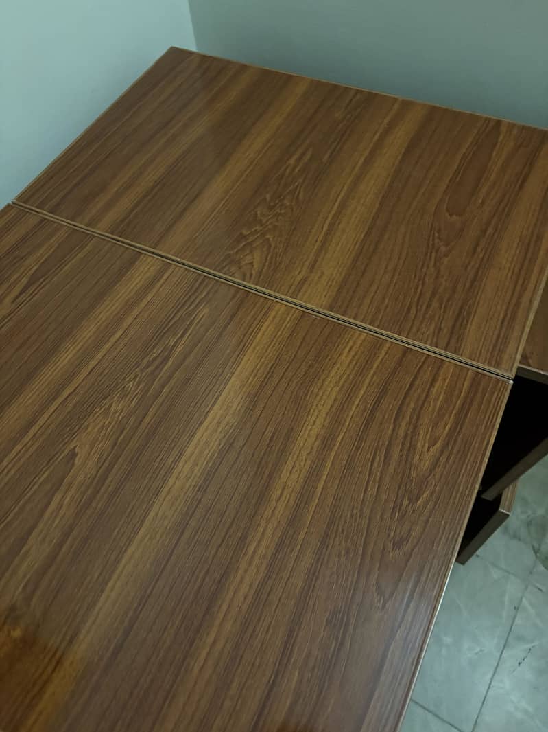 Foldable moving dining table 7