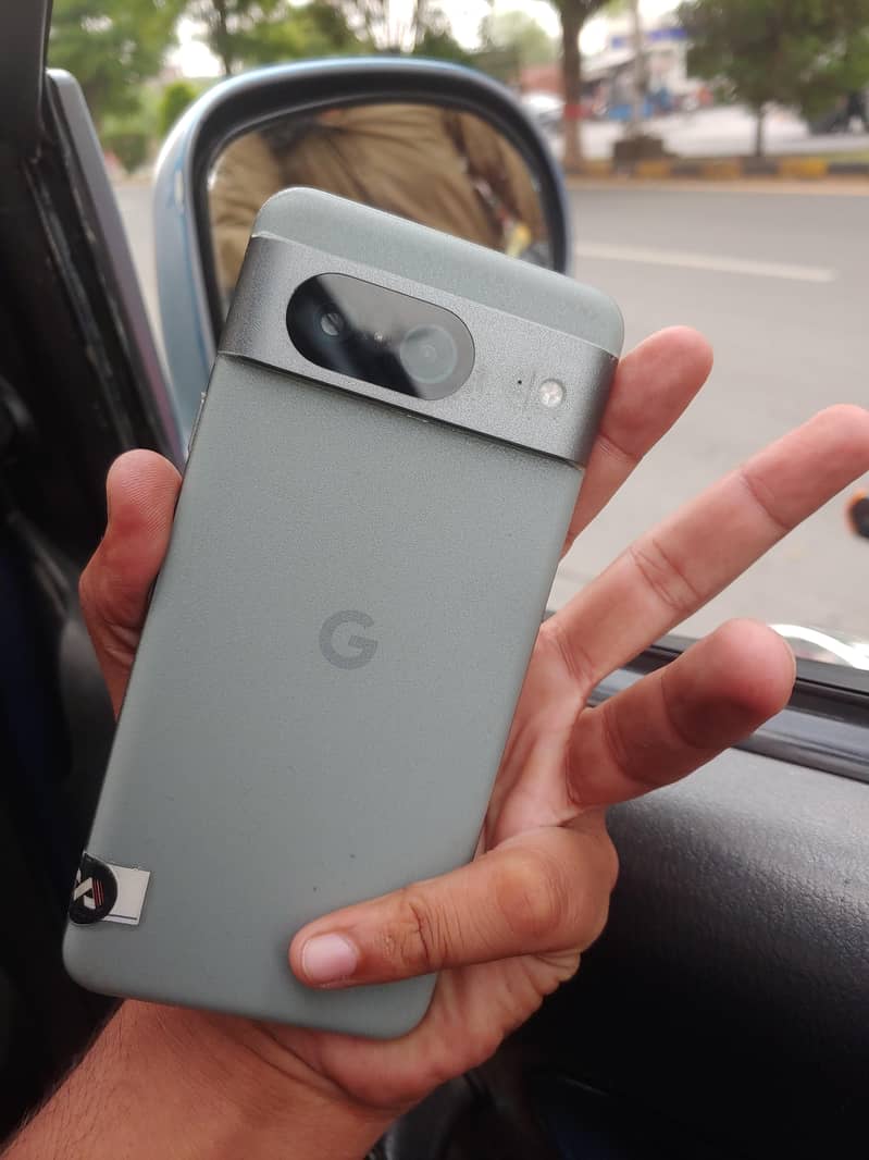 Google Pixel 8 1