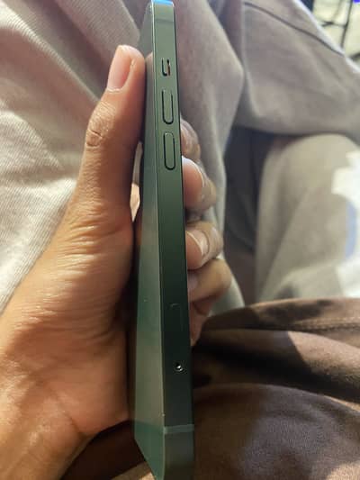 Apple iPhone 13 jv