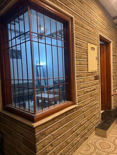 SILENT COMMERCIAL BRAND NEW OFFICE AVAILABLE FOR RENT GULSHAN-E-IQBAL BLOCK 2