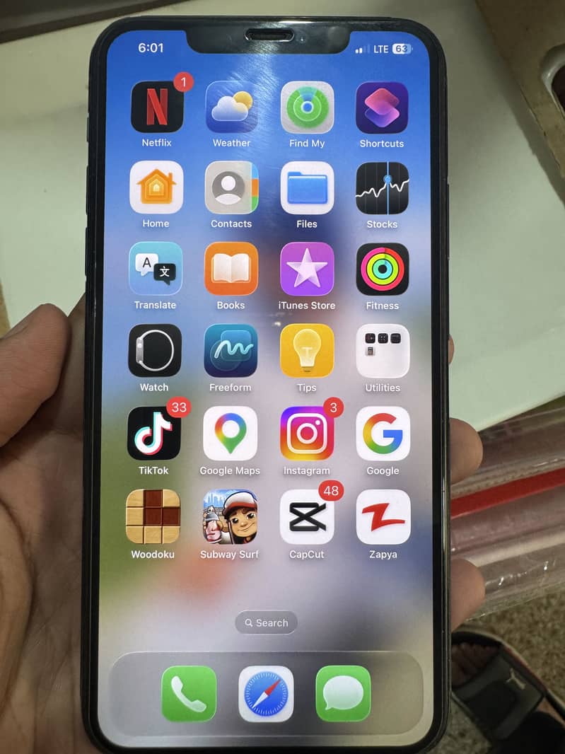 Apple iPhone 11 Pro Max 3