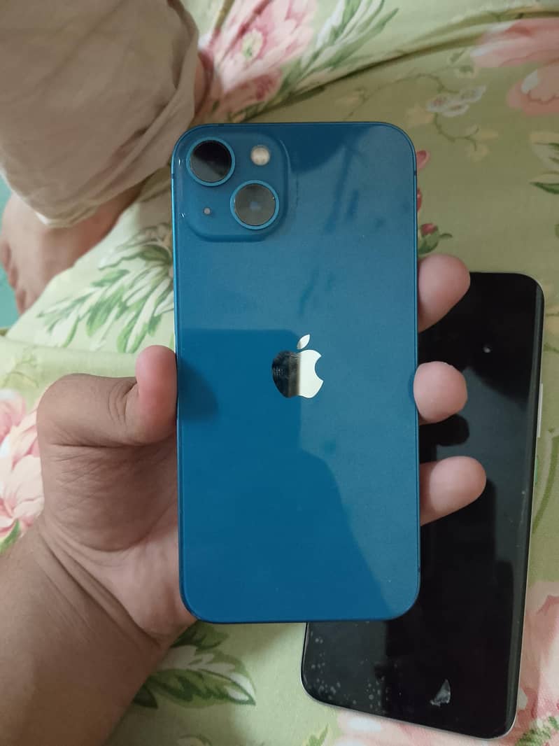 Apple iPhone 13 2