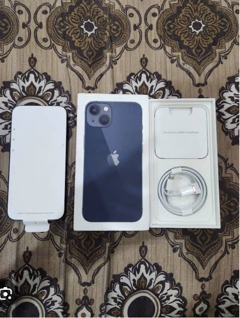 Apple iPhone 13 1