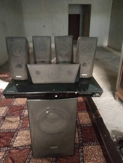 SONY BDV-E3100 HOME THEATRE