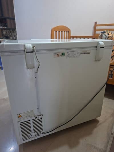 Single door haier inverter deep freezer