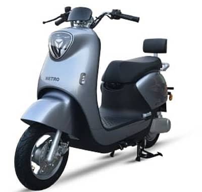 Metro m6 electric scooty