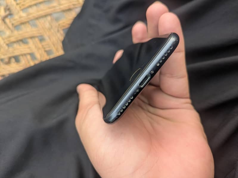 Apple iPhone SE 4