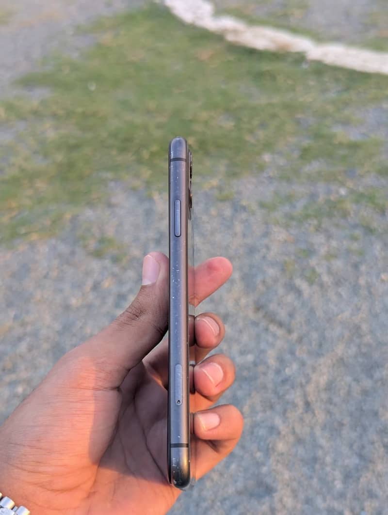 Apple iPhone 11 1