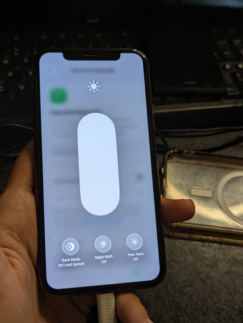 Apple iPhone 11 7