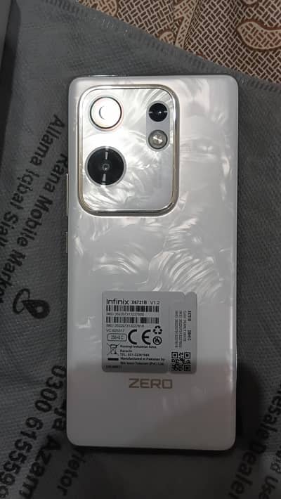Infinix Zero 30