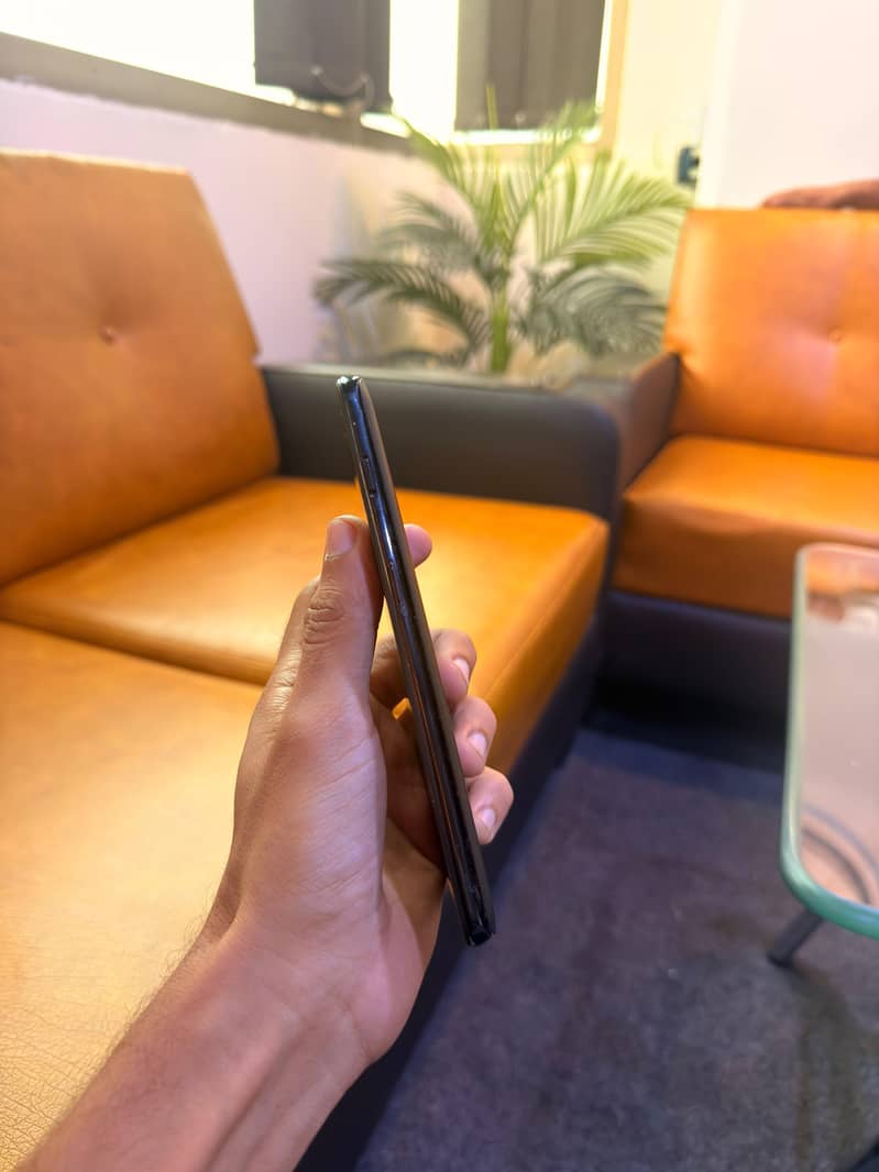 One Plus 6T 2