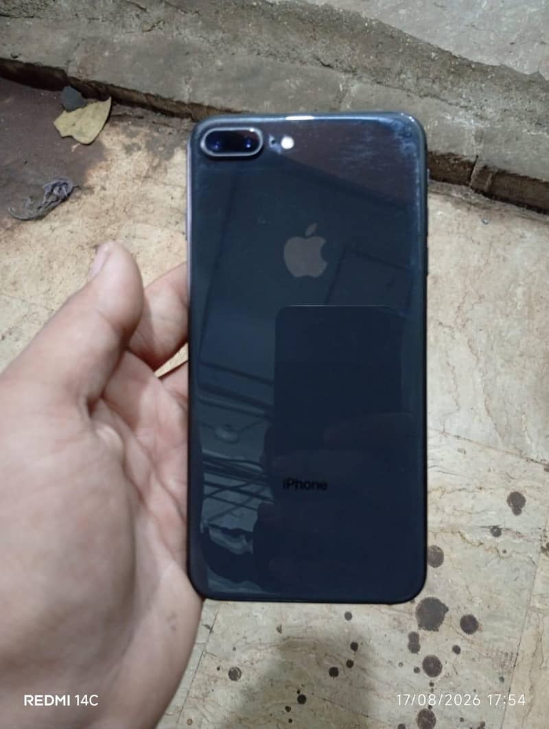 Apple iPhone 8 Plus 0