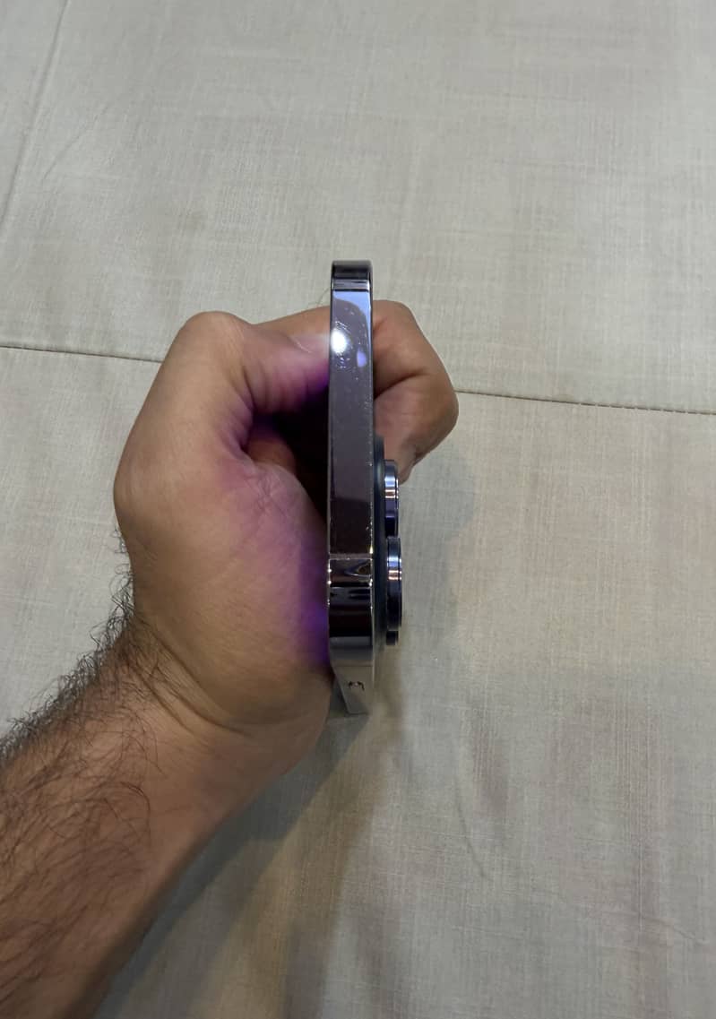 Iphone 14 pro max 5