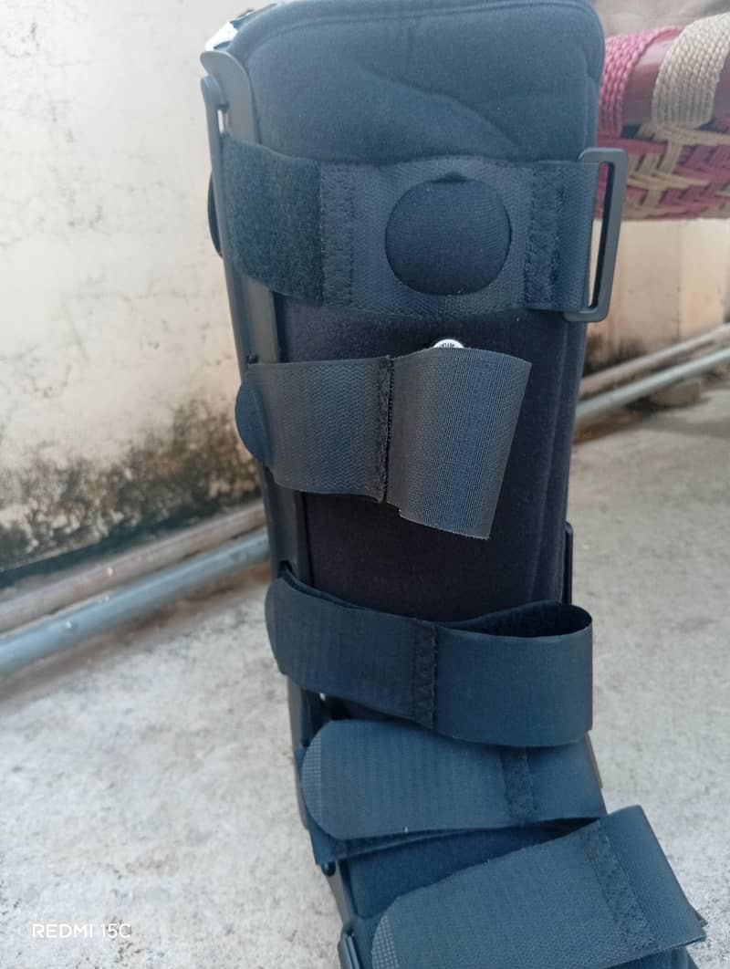 Air cast boot 1
