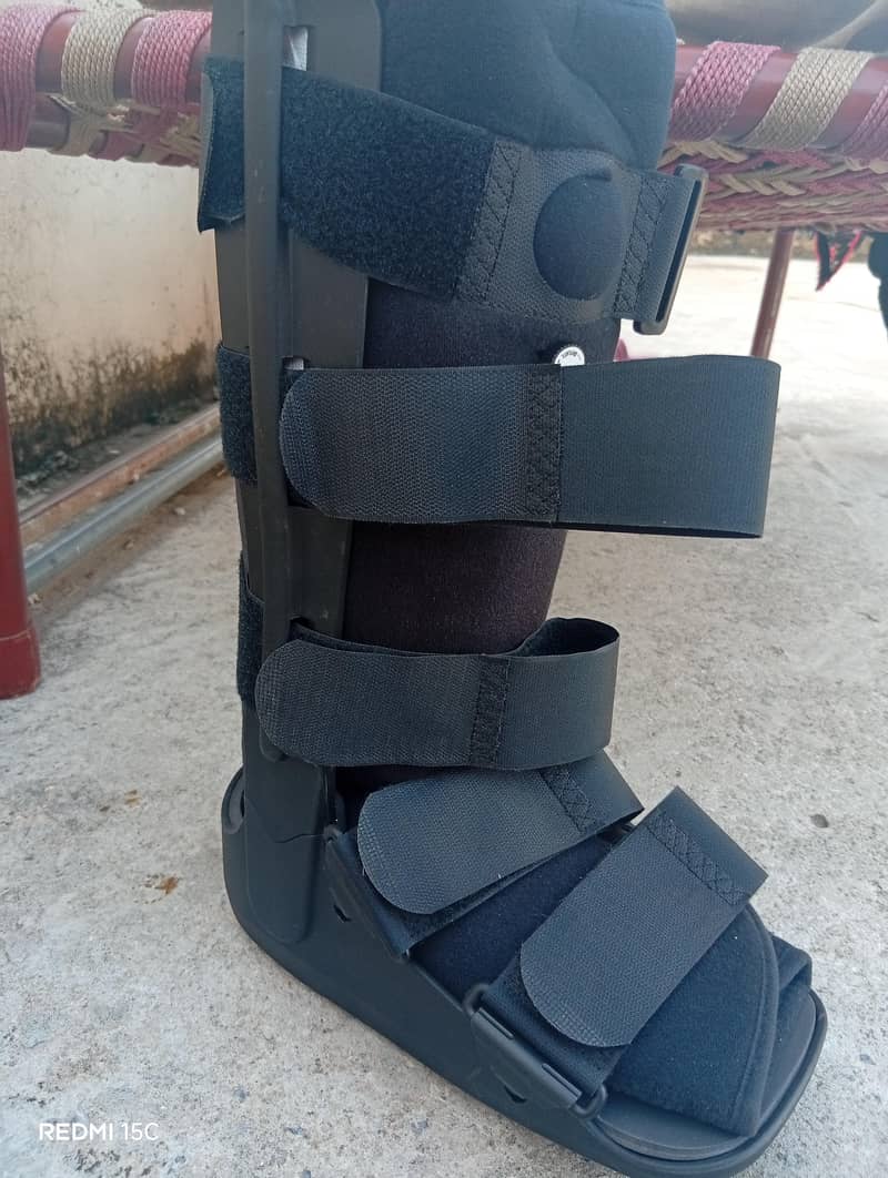 Air cast boot 2