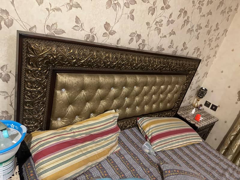 bedset with side tables with mattress 1