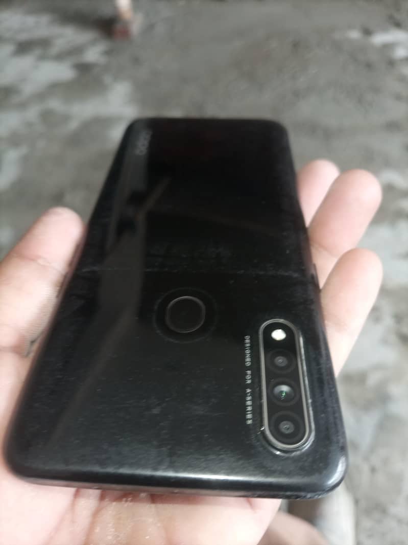OPPO A31 1