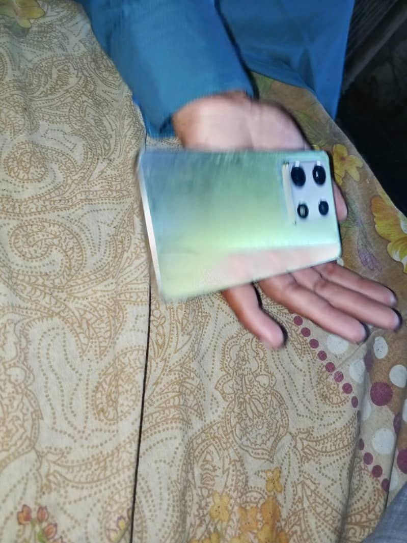 Infinix Note 30 Pro 7