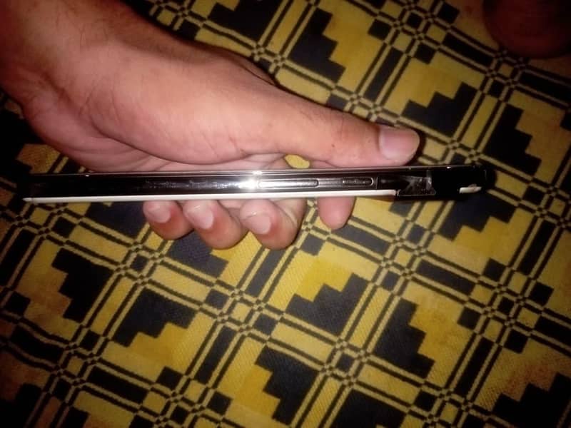 Google Pixel 6 4