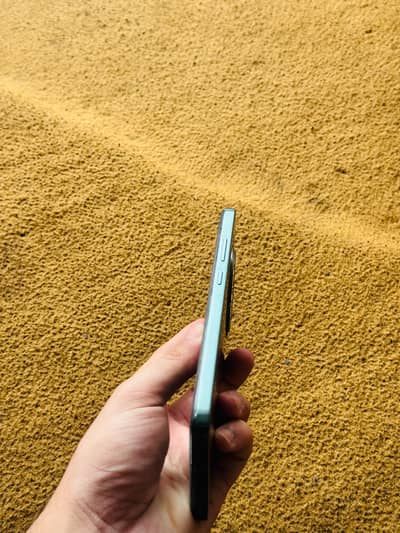OPPO Reno12 F