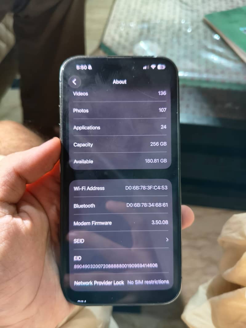 Apple iPhone 15 Pro 4