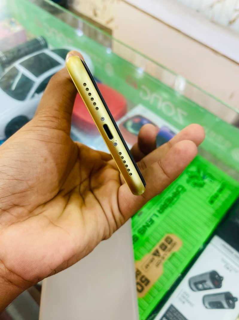 Apple iPhone 11 1