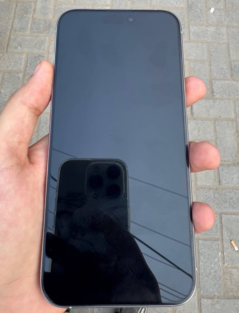 Apple iPhone 15 Pro Max 1