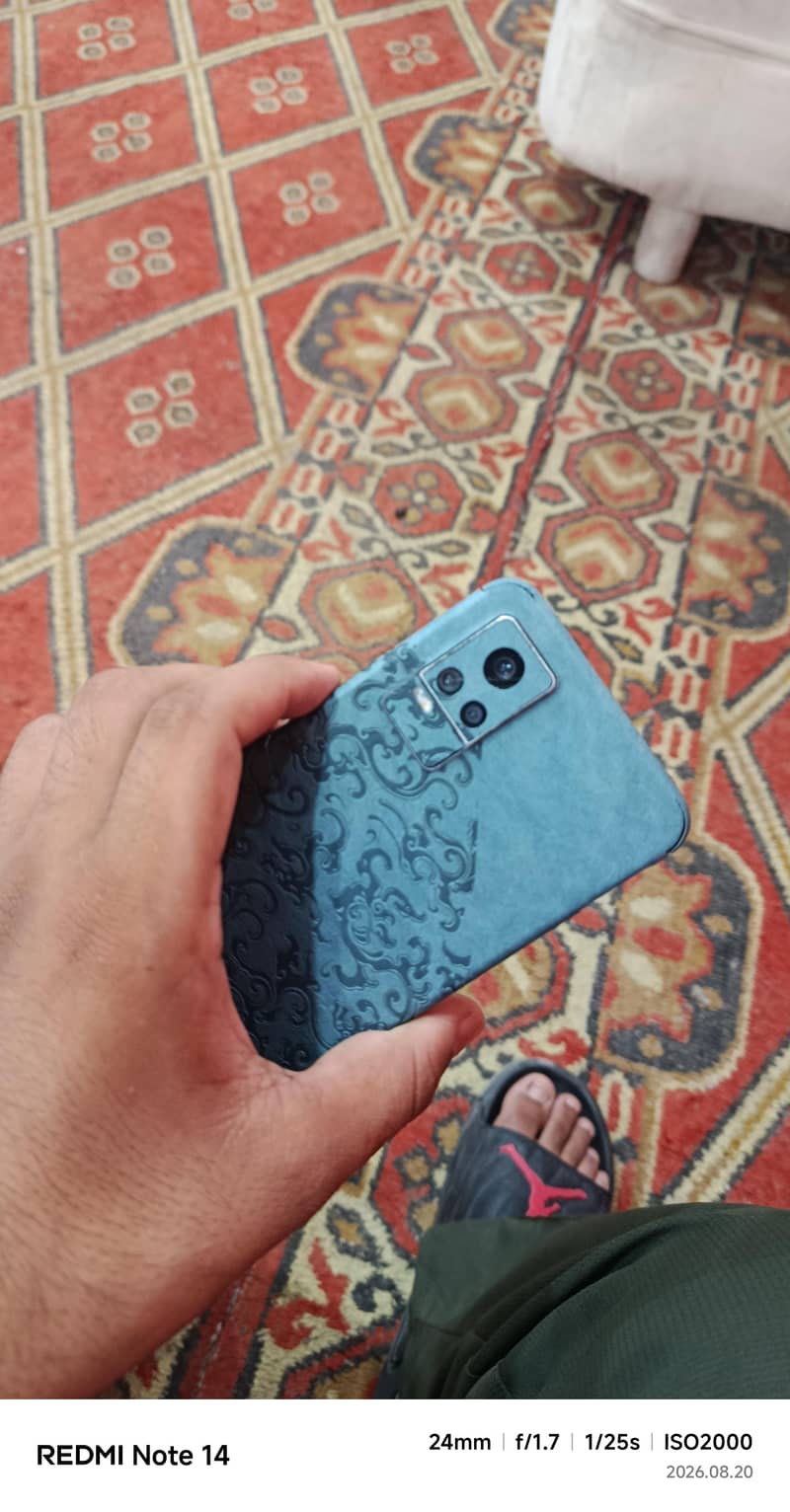 Vivo V21e Complete Box 3