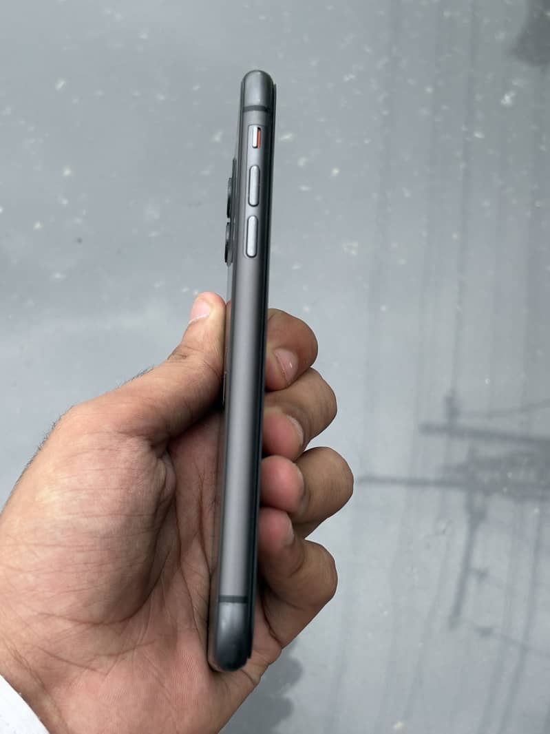 Apple iPhone 11 1