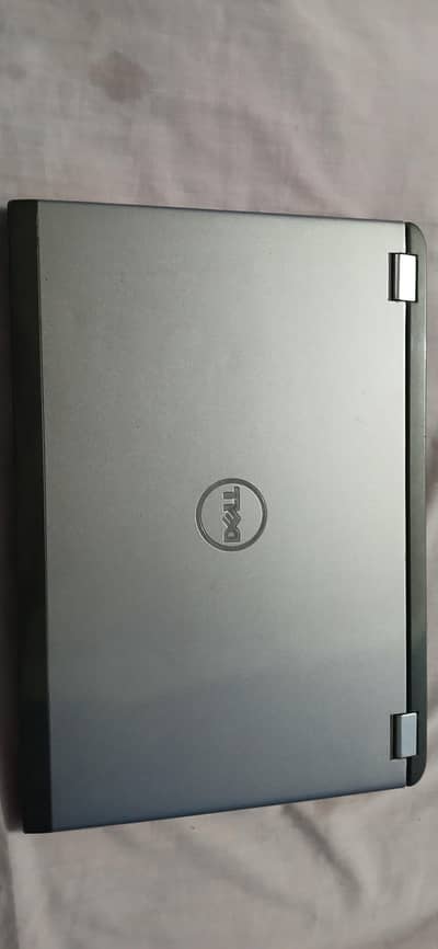 Dell Vostro 3360 Core i5 Silver Mitallic