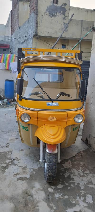 TezRaftar Loader Rickshaw