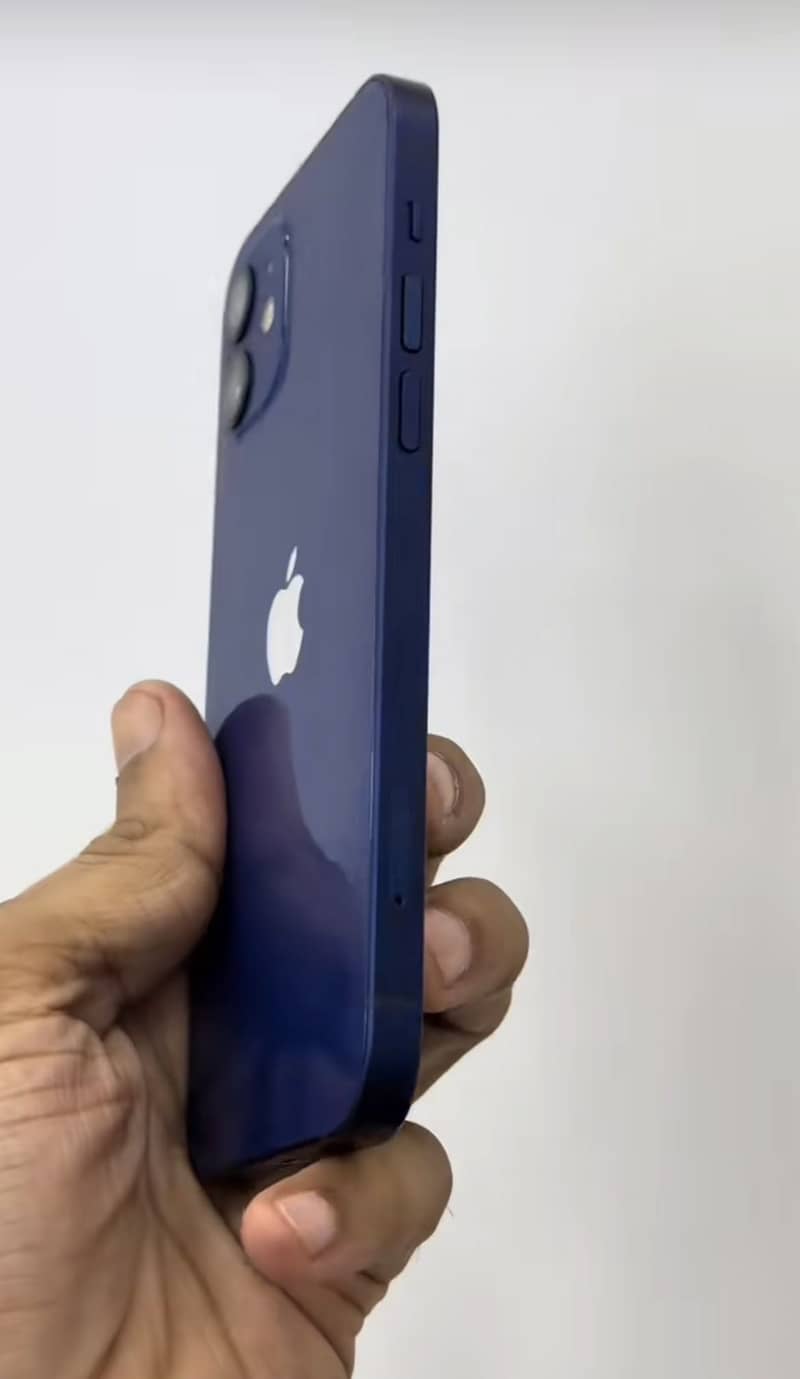 Apple iPhone 12 5