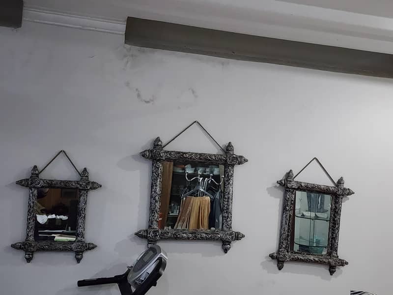 mirror 1