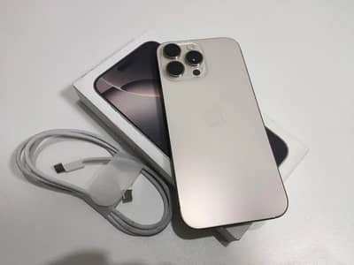 Apple iPhone 16 Pro Max