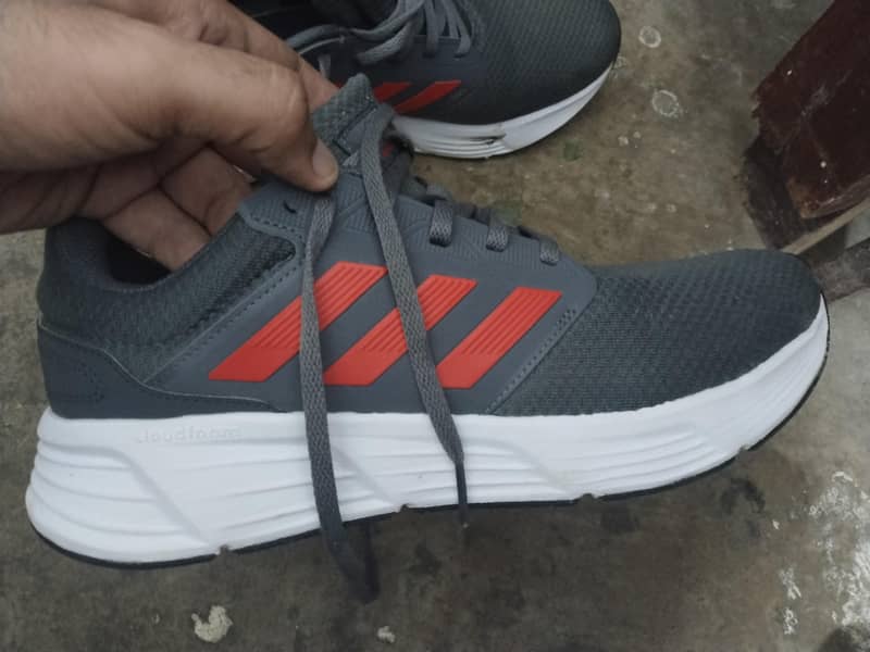 Adidas 9.5 1