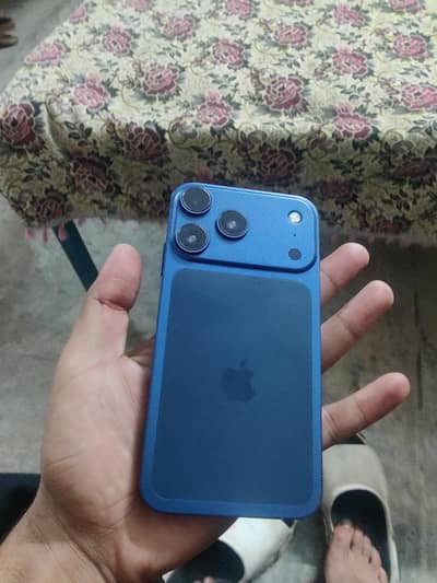 Apple iPhone XR convert to17pro max
