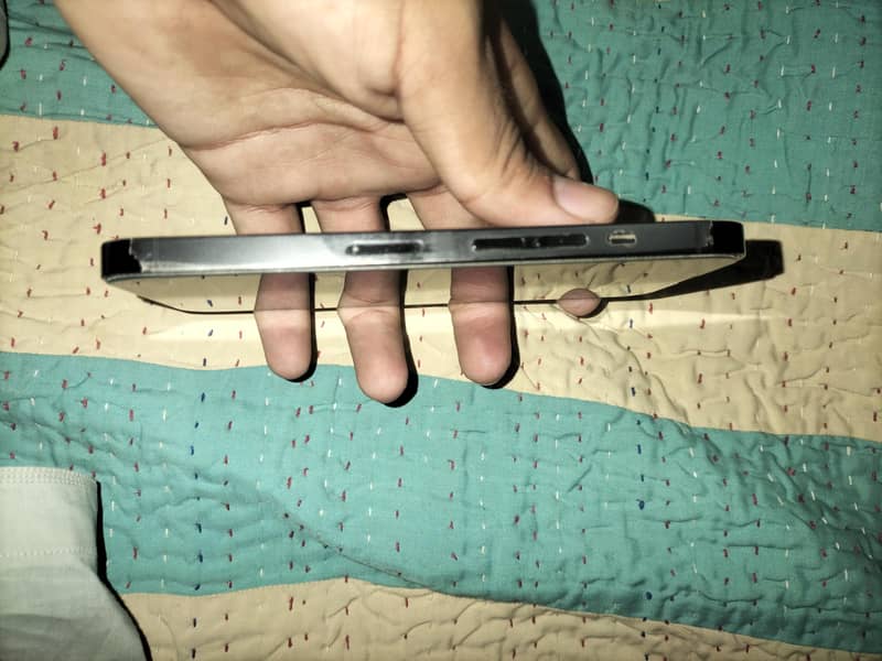 Apple iPhone 13 Pro 1