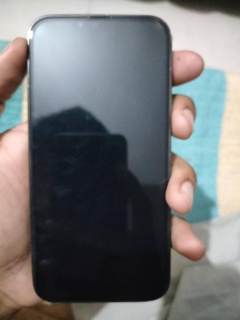 Apple iPhone 13 Pro 2