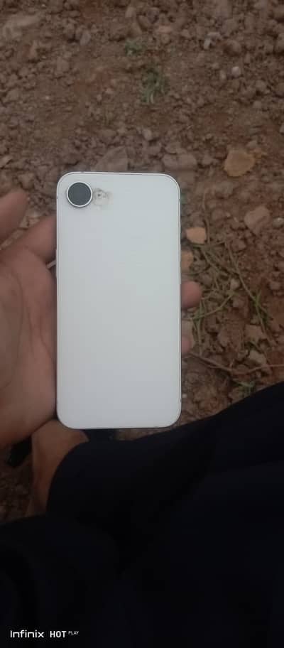 Apple iPhone 16e