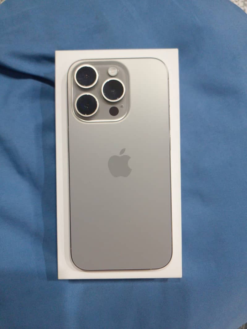 Apple iPhone 15 Pro (Scratch-less) 5